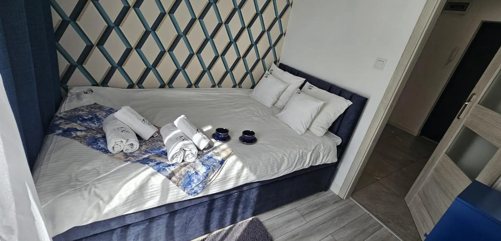 Apartament Nr 103 contacts